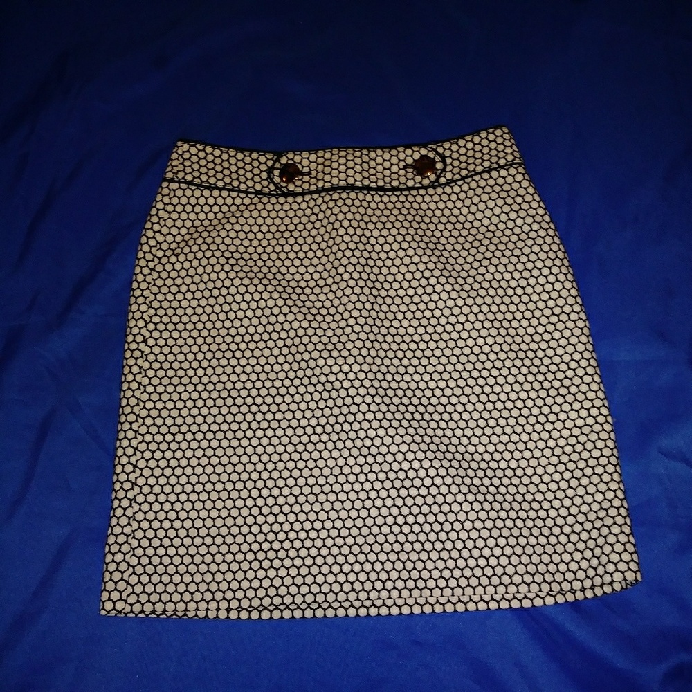 Ann Taylor B/W Classic Skirt EUC